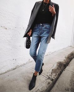 Charcoal Outfit, Spring Minimalist Outfit, Mama Jeans, Minimalist Street Style, Jeans Trend, Blogger Street Style, Quoi Porter, Outfit Chic, Boating Outfit