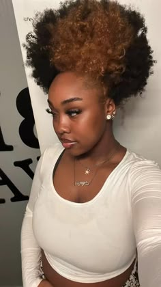 Adore Hair Dye, Color Block Hair, Skunk Hair, Natural Straight Hair, Natural Hair Growth Tips, Curly Hair Women, Natural Hair Styles Easy