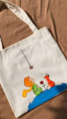 Painting On Bags Ideas, Bag Painting Ideas Diy, Tote Bags Painting Ideas, Painting On Tote Bags, Ecobag Design Ideas, Tote Bags Painting, Totebag Painting Ideas, Tote Bag Art Design, Paint Bags