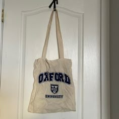 Oxford University Tote Bag University Of Oxford Aesthetic, Goal 2023, University Tote Bag, University Inspiration, Harvard Yale, Oxford Student, Cream Tote Bag, Success Board, Dream University