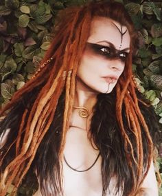 Pagan Makeup, Warrior Makeup, Viking Halloween Costume, Vikings Halloween, Viking Warrior Woman, Fantasy Make-up, Viking Cosplay, Viking Costume