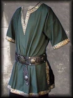 Knight Warrior, Costume Viking, Viking Cosplay, Viking Tunic, Warrior Costume, Viking Costume, Viking Clothing, Green Tunic