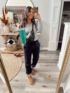 Late 20s Mom Fashion, Cute Mom Casual Outfits, Lazy Dress Outfit, Mom Errand Outfit Fall, Late Summer Mom Outfits, Black Jeans And Uggs Outfit, Fall Mom Style, Cold Weather Sports Mom Outfits, Thanksgiving Comfy Outfit