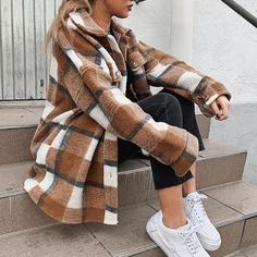 Fall Jackets For Women, Mode Mantel, Flannel Shacket, Sherpa Coat, Neue Outfits, Custom Size Dresses, Flannel Jacket, Plaid Coat, Collars For Women