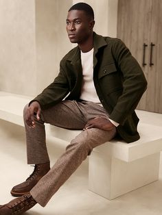 Men’s Fall And Winter Fashion, John Smedley Men, Mens Professor Outfits, Men’s Work Fashion, Green Outfits Men, Chic Mens Fashion, Mens Green Jacket, How To Dress For A Wedding, Mens Business Casual