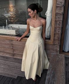 Ivory Evening Dress, Home Vacation, Formal Party Dress, Grad Dresses, Looks Chic, Formal Party, Fancy Dresses