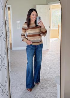 What to Wear with Wide Leg Jeans This Fall Outfits With Wide Leg Jeans, Jolynne Shane, Happy Friday Friends, New Outfit Ideas, Wide Jeans, Early Fall, Tunic Sweater, Casual Clothes, Winter Casual