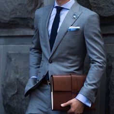 Gentleman Lifestyle, Style Gentleman, Mens Fashion Smart, Fashion Suits For Men, Men Formal, Gray Suit