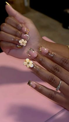 - 𝗳𝗼𝗹𝗹𝗼𝘄 𝟰 𝗺𝗼𝗿𝗲 ➚➚➚ Hard Nails, Duck Nails, Cap Decoration, Glamour Nails, Beige Nails, Colored Acrylic Nails, Girly Acrylic Nails, Soft Life, French Tip Acrylic Nails