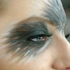 Nice layering to create depth in feathering Bird Makeup, Fantasy Make-up, Animal Makeup, Bird Costume, Halloween Eye Makeup, Theatrical Makeup, White Makeup, Halloween Eyes, Special Effects Makeup