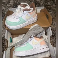 Received As A Bday Gift But My Baby Couldn’t Fit Them. Cute Low-top Sneakers With Soft Sole, Blazer Shoes, Nike Slippers, Air Force Shoes, Nike Sandals, Shoes Air Force, Nike Shoes Air Force, Nike Sb Zoom, Toddler Nikes