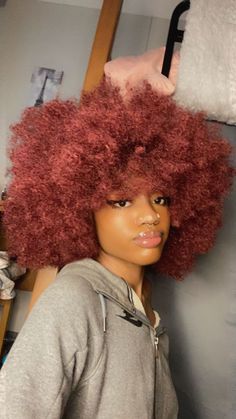 Burgundy Hairstyles, Red Afro, Goddess Hair, Red Hair Inspo, Braids Styles, Natural Afro Hairstyles, Dyed Hair Inspiration, Dyed Natural Hair, Burgundy Hair