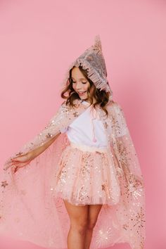 This beautiful dusty pink tulle features rose gold sequins in stars, stabursts and moons. WE are calling this one Glenda the good witch because, welp, it’s perfect!! Our tutu linings are 100% cotton to keep your littles cozy! Elaborate Witch Costume, Glenda The Good Witch Costume, Pink Witch Costume, Easy Halloween Costumes For Kids, Disney Ootd, Glenda The Good Witch, Witch Tutu, Princess Cape, Pink Witch