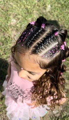 #trenzas #trenzasparaniñas #braidstyles #peinados#peinadosbonitos White Guy With Braids, Toddler Braid Styles, Daughter Hairstyles, Cute Toddler Hairstyles, Girl Hair Dos, Kids Curly Hairstyles, Cute Braided Hairstyles, Toddler Hairstyles Girl, Birthday Hair