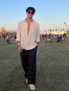 Festival Outfits Men, Minimalist Fashion Men, Street Style Outfits Men, Men Stylish Dress