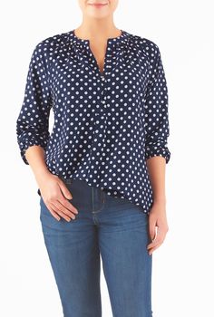 A banded, split neckline tops our polka dot print crepe top detailed with a ruched neckline and short rouleau-button front closure. Interesting Outfits, Stitch Fix Outfits, Fashion Diva, Pleat Top, Polka Dot Print, Custom Dresses