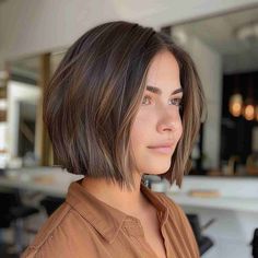 Fine Hair Bobs With Bangs, Stepped Bob, Simple Bob Haircut, Highlights Bob Haircut, Neck Length Bob, Bob With Face Framing Layers, Bob Inspiration, Aline Bob