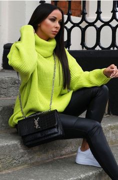 Ropa Color Neon, Oversized Jumper Dress, Oversized Polo, Look Legging, Chique Outfit