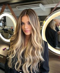 Balyage Long Hair, Balayage Straight Hair, Beige Blonde Hair, Hair Contouring, Hair Curling Tips, Ombre Hair Blonde, Long Hair Color