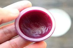 Lip Stain Diy, Diy Hair Scrub, Beetroot Lip Balm, Lip Balm At Home, Remedies For Dark Lips, Coconut Oil Lip Balm, Natural Pink Lips, Bridal Skin Care