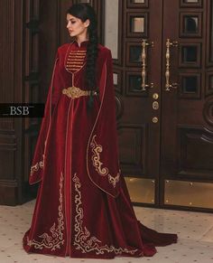 Indian Designer Outfits, Cape Dress, Prom Dresses Long With Sleeves, Formal Evening Dresses, Dress And Heels, Looks Vintage