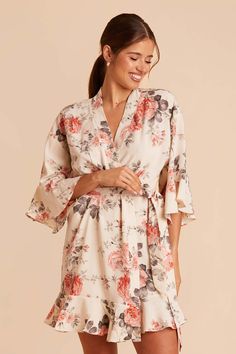 Your bridal suite will be in full bloom with these romantic getting-ready outfits. Gift your squad with these Cream Floral floral bridesmaid robes. The perfect getting-ready robe covered in feminine details and the most modern florals | Cream Floral Getting Ready Georgette Size 1X/3X | Birdy Grey Kenny Floral Ruffle Robe Bridesmaid Get Ready Outfit, Bridal Party Getting Ready, Bridesmaid Robes Floral, Romantic Bouquet, Bridesmaid Getting Ready, Birdy Grey, Floral Bridesmaid, Bridesmaid Accessories, Bridal Suite