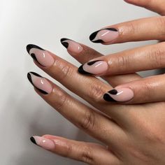 Acrylic almond nails are very popular and beautiful, and almond nails are very practical, and they are usually not too long. Acrylic almond nails are also Stile Kylie Jenner, Her Nails, Dream Nails, Chic Nails