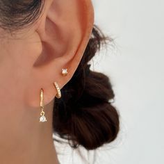 Julie Gold Dangle Earring Stack 3 Pair Set Everyday Drop Earrings, Thirds Earrings Ideas, Simple Earring Stack Ideas, 3 Piercing Stack, Gold Earring Combo, 3rd Ear Piercing Ideas, 3 Hole Earring Ideas, Gold Earring Stack 3 Holes, Gold Earing Stacks