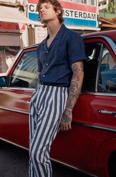 Leebo Freeman fronts the Spring/Summer 2017 campaign of Fox Haus, shot by Raul Ruz. Mens Ootd, 70s Fashion Men, 80s Fashion Men, Mens Summer Outfits, 70s Inspired Fashion, 70s Outfits, Vintage Mens Fashion, Mens Outfit Inspiration, Herren Outfit