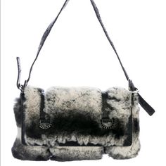 Givenchy Rabbit Fur Shoulder Bag Givenchy Pandora Mini, Fur Bags, Mini Antigona, Pandora Bag, Givenchy Bags, Givenchy Handbags, Vintage Givenchy, Givenchy Bag