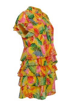 Soak up the sun in Farm's whimsical "Beaks & Bananas" mini dress! This bold and bright yellow number features a playful tropical design, flirty flutter sleeves, and romantic ruffles. Perfect for a vibrant vacation or brunch look, style this pretty pleated dress with hot pink strappy sandals and a white raffia bag. Size S 100% Viscose Lined Partial front button Pleated Flutter sleeves Ruffled tiered skirt Mini length Bust 38" Waist 33.5" Shoulder to hem 34" Banana Print, Soak Up The Sun, Raffia Bag, Tropical Design, Skirt Mini, Ruffle Mini Dress, Tiered Skirt, Flutter Sleeves, Bright Yellow