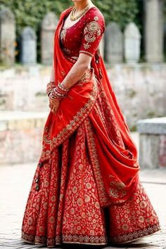 Pinterest: Trasshley ✾ Dupatta Draping Styles, शादी की तस्वीरें, Gaun Fashion, Red Lehenga