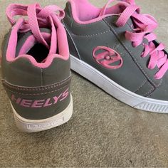 Youth Size 3 Pink And Gray Roller Skate Tennis Shoe Sneaker Skater Heelys In Good Condition Minimal Wear For Age. Laces Are Brand New And Bottoms Are Pretty Clean. Comes With Wheels. Pink Skate Shoes For Spring, Pink Skate Shoes With Rubber Sole And Round Toe, Heelys Roller Shoes Women, Heelys Roller Aesthetic, Cute Heelys Roller Shoes, Heelys Roller Shoes, Shoes Pink, Pink And Gray, Roller Skate