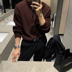 Brown Men Outfit Aesthetic, Male Aesthetic Outfit Dark, Vampire Aesthetic Outfit Men, High School Male Outfit, Male Formal Wear Aesthetic, Attractive Male Outfits, Dark Male Fashion, Male Clothes Aesthetic Casual, Geek Outfit Men