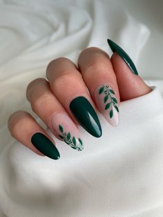 Green Acrylic Nails, Unghie Nail Art, Nails Dark, Dark Green Nails, Green Nail Designs, Heart Nail, Nails Green, Green Spring