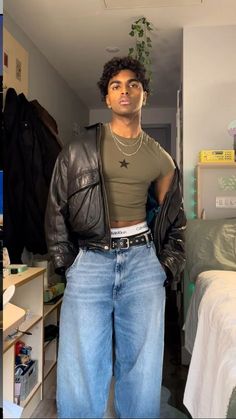 Baggy Jeans Outfits, What To Wear In New York, Baggy Jeans Outfit, New York Outfit, Essential Fashion, Queer Fashion, Jeans Outfits, Guys Clothing Styles, Mens Outfit Inspiration