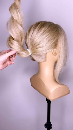 Updos Tutorials, Midi Hair, Easy Hair Up, Love Hairstyles, Hair Tricks, Hair Updos Tutorials, Flower Braids, Formal Hair, Beach Wedding Hair