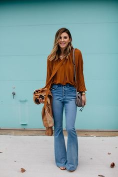 FALL TONES : Cella Jane waysify Preppy Boho Outfits, Fall Dressy Casual, Southwest Style Clothing, Outfits Calor, Bottom Outfits, Fall Tones, Flattering Outfits, Denim On Denim