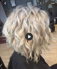 Curly Hair Bob Haircut, Red Hair With Blonde Highlights, Medium Length Hair With Bangs, Blonde Layered Hair, Curly Hair Photos, Hair Styles 2014, Bob Hairstyles For Fine Hair, Sassy Hair