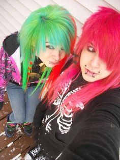 Scene Queen Myspace, Scene Queens Myspace, Scene Girl 2000s, Emo Myspace Gifs, Scene Friends, Scene Emo Aesthetic, Emo Scene Aesthetic, Scene People, Emo Scene Girls 2000s