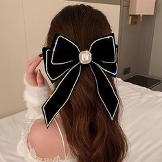 get it at https://amzn.to/4g4mmMe (amazon) Elegance Hair, Black Hair Bows, Big Hair Bows, Peinados Fáciles Para Cabello Corto, French Hair, Velvet Hair