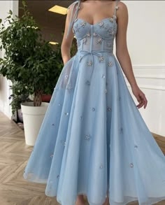 Renda Kebaya, Sky Blue Prom Dress, Easter Dress Toddler, Gowns Aesthetic, Blue Prom Dress, Simple Prom Dress, 파티 드레스, Dress Sleeve Styles