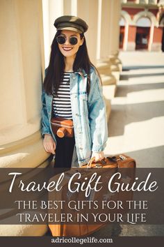 Anyone who travels knows how difficult it can be to pack light. These 26 gifts will make your life easier and help you travel like a boss! All the perfect gifts for travelers you can think of! Travel gift ideas!