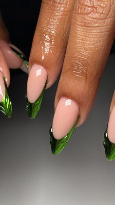 I love it when I FINALLY get something down after struggling with it for so long! 😭😩 & a HUGE thank you to my clients who trust in me… | Instagram Green Tip Nails, Almond Long Nails, Acrylic Nails Green, French Nails Art, Nails With Green, Green Nail Design, Nail Art Green, Something Green, Unghie Sfumate