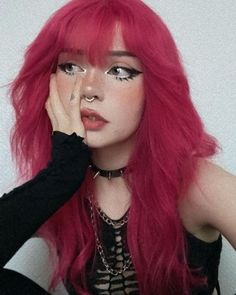 Red Alt Hair Short, Shag Hairstyles Dyed, 2023 Alt Hair, Vibrant Short Hair, Alternative Pink Hair, Alternative Hair Dye Ideas, Wolf Cut Dyed Hair, Hot Pink Hair Aesthetic, Pink Grunge Makeup