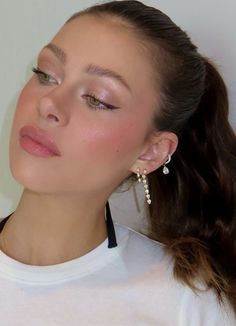 Make Up Sposa, No Make Up Make Up Look, Soft Make-up, Nicola Peltz, Easter Makeup, Glowing Makeup, Spring Makeup