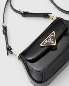 Black Prada Bag, Vintage Prada Bag, Shoulder Bag Aesthetic, Prada Purse, Prada Purses, Prada Fashion, Patent Leather Bag, Small Shoulder Bags, Prada Shoulder Bag