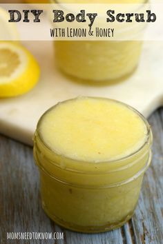 Lemon Body Scrub, Lemon And Honey, Body Scrub Recipe, Homemade Scrub, Lemon Scent, Sugar Scrub Recipe, Diy Kosmetik, Face Scrub Homemade, Diy Body Scrub