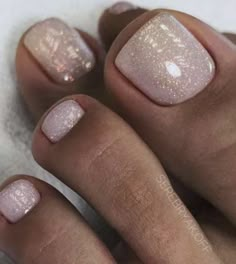 Winter Wedding Pedicure, January Toenail Colors, White Glitter Pedicure, Wedding Toe Nails For Bride, Winter Pedicure Colors Toenails, Bridal Toe Nails, Toes Nails Designs, Toes Nails Colors, Toes Nails Ideas