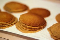 there are some cookies on the table ready to be eaten for breakfast or desserts